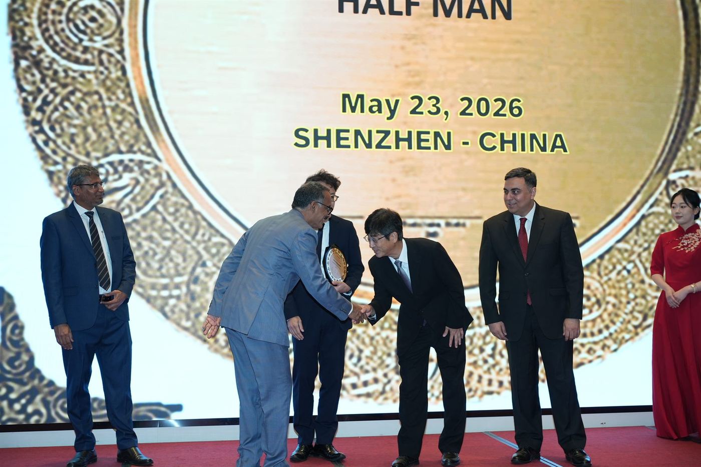 Halfman Engineering receiving Pak Suzuki Vendor Performance Award for quality and delivery